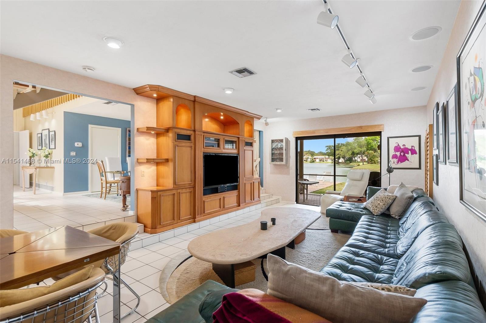 3071 N 35th St, Hollywood, Florida 33021, 6 Bedrooms Bedrooms, ,4 BathroomsBathrooms,Residential,For Sale,3071 N 35th St,A11541468