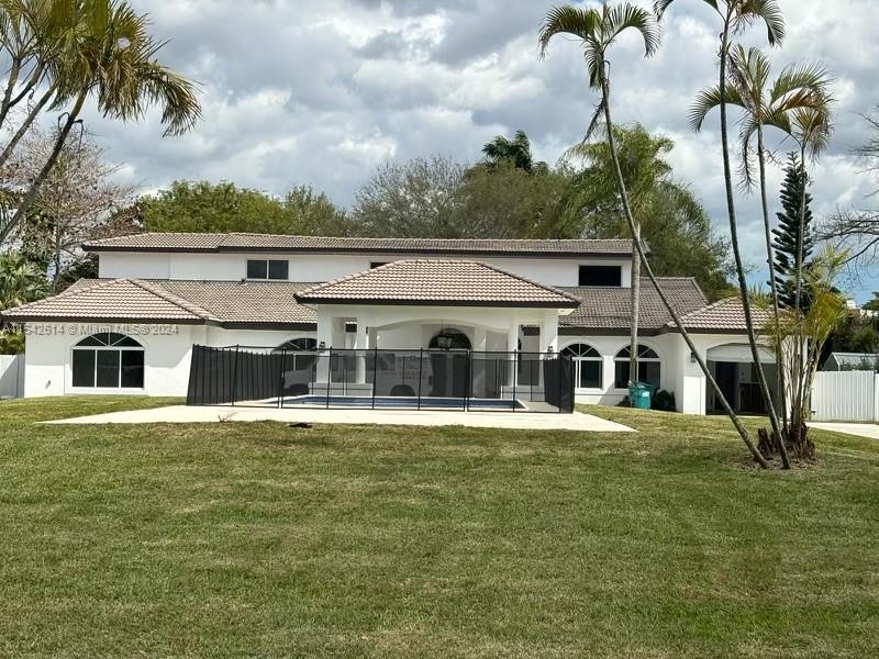 425 SW 129th Ave  For Sale A11542614, FL