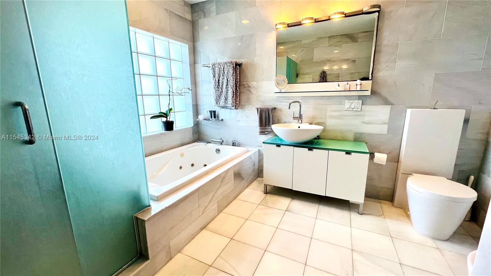10301 SW 58th Ct, Pinecrest, Florida 33156, 4 Bedrooms Bedrooms, ,4 BathroomsBathrooms,Residential,For Sale,10301 SW 58th Ct,A11545342