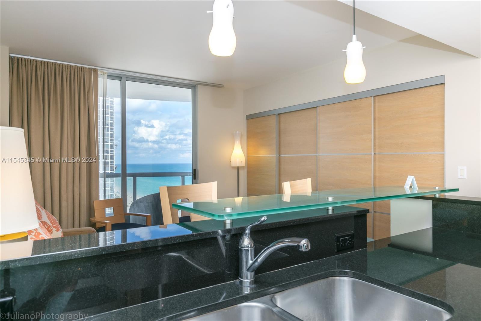 18683 Collins Ave, Sunny Isles Beach, FL, 33160 United States, 1 Bedroom Bedrooms, ,1 BathroomBathrooms,Residential,For Sale,Collins Ave,A11545345