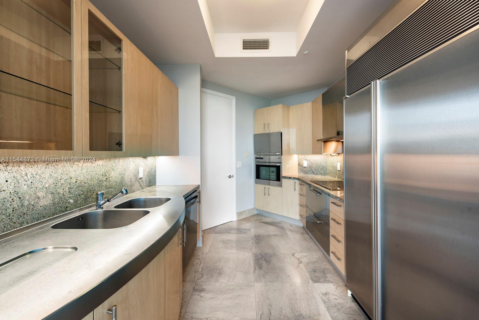 100 Pointe Dr, Miami Beach, FL, 33139 United States, 3 Bedrooms Bedrooms, ,3 BathroomsBathrooms,Residential,For Sale,Pointe Dr,A11544872