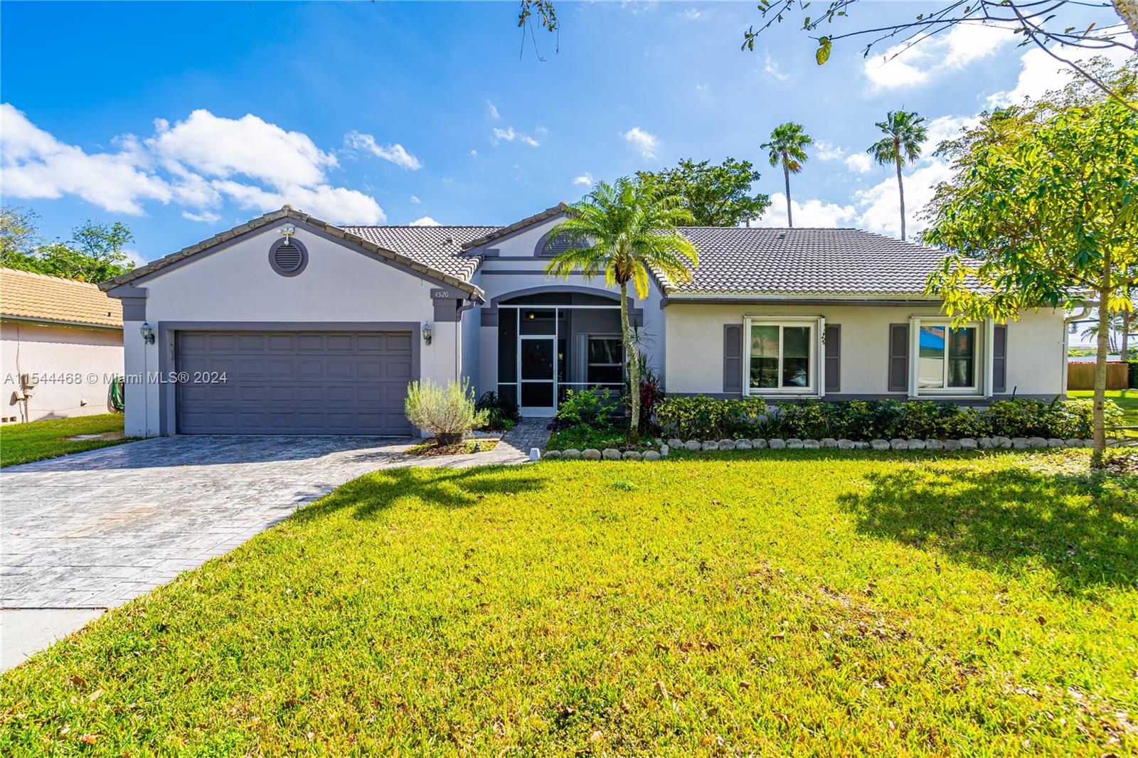 4520 NW 61st St, Coconut Creek, FL 33073