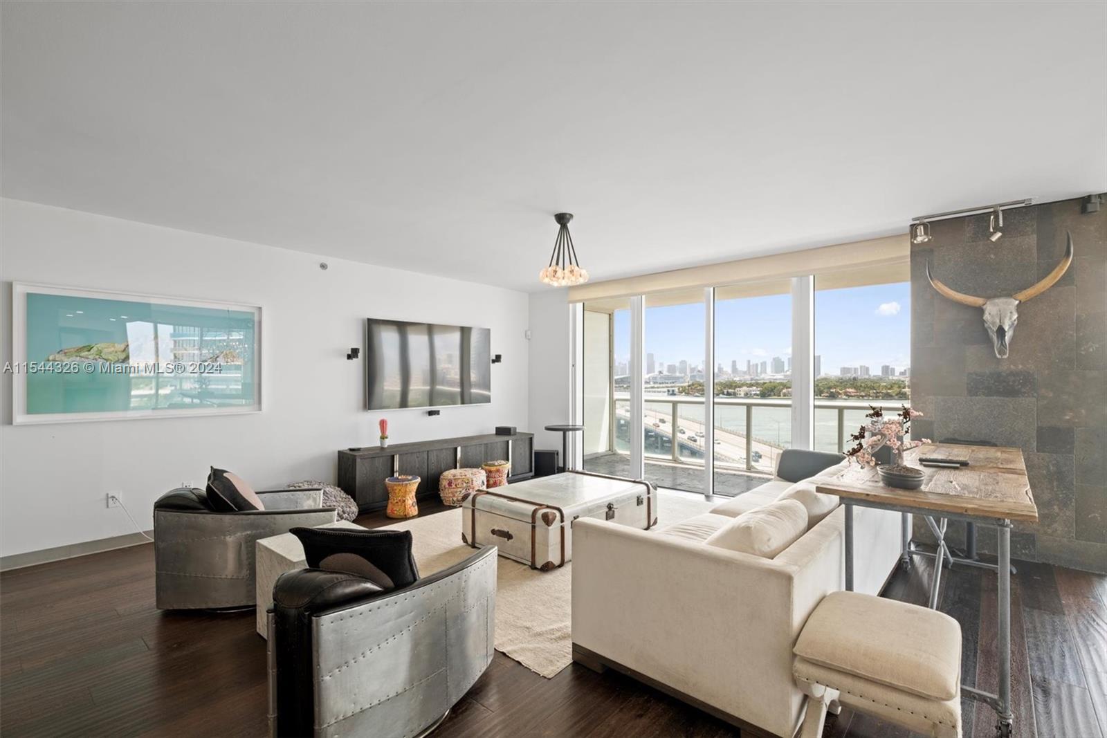 450 Alton Rd 1002, Miami Beach, Florida 33139, 2 Bedrooms Bedrooms, ,2 BathroomsBathrooms,Residentiallease,For Rent,450 Alton Rd 1002,A11544326