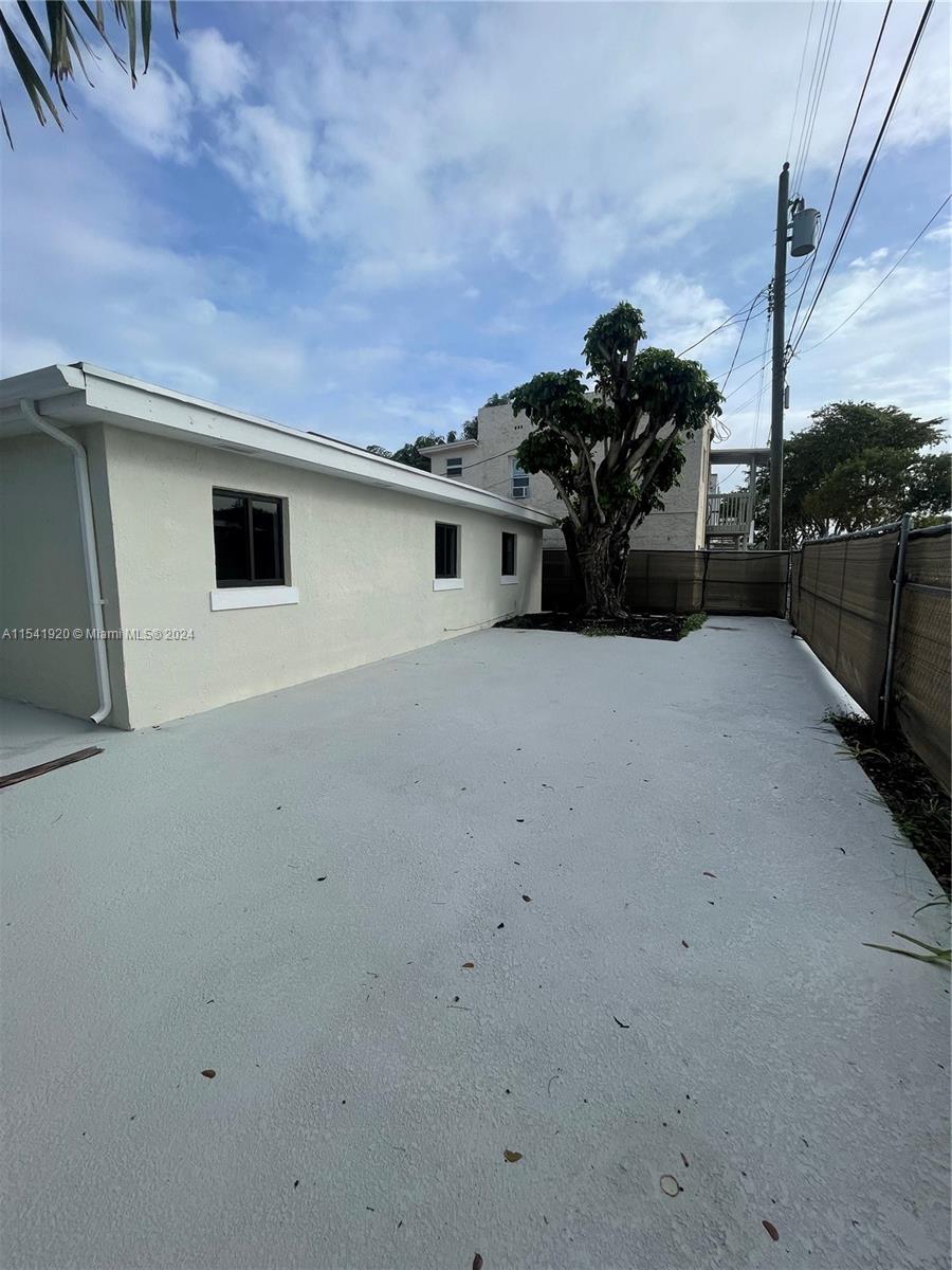 2170 SW 17th St, Miami, Florida 33145, 5 Bedrooms Bedrooms, ,4 BathroomsBathrooms,Residential,For Sale,2170 SW 17th St,A11541920