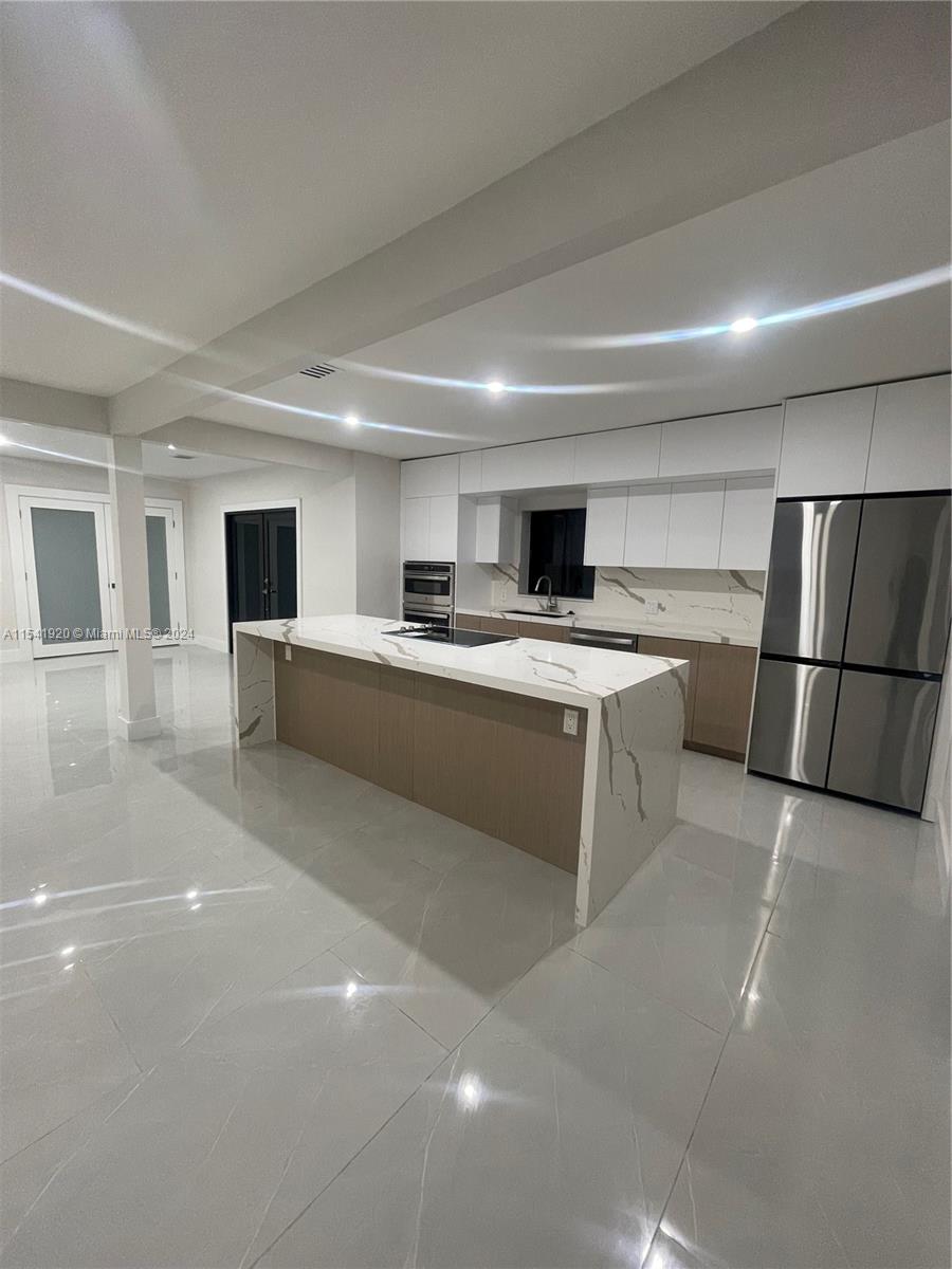 2170 SW 17th St, Miami, Florida 33145, 5 Bedrooms Bedrooms, ,4 BathroomsBathrooms,Residential,For Sale,2170 SW 17th St,A11541920