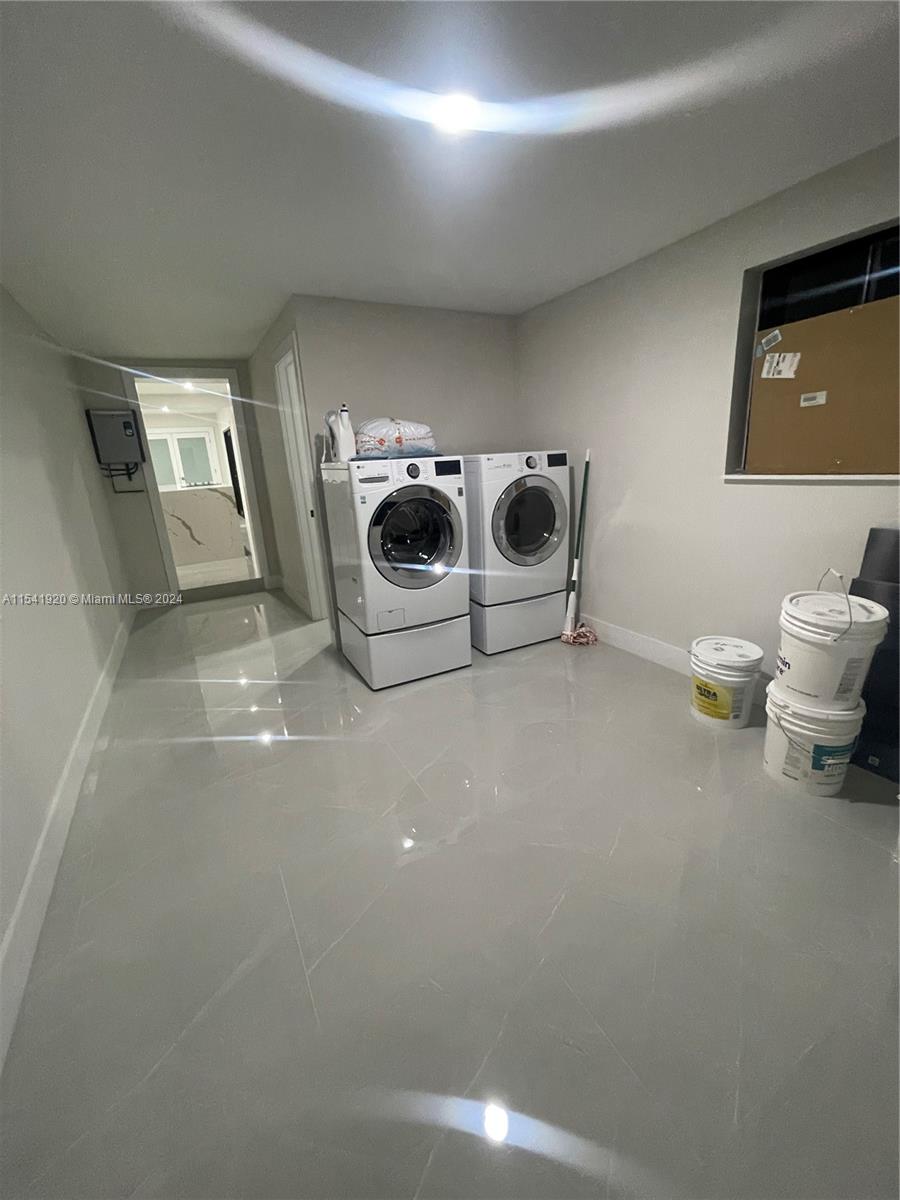 2170 SW 17th St, Miami, Florida 33145, 5 Bedrooms Bedrooms, ,4 BathroomsBathrooms,Residential,For Sale,2170 SW 17th St,A11541920