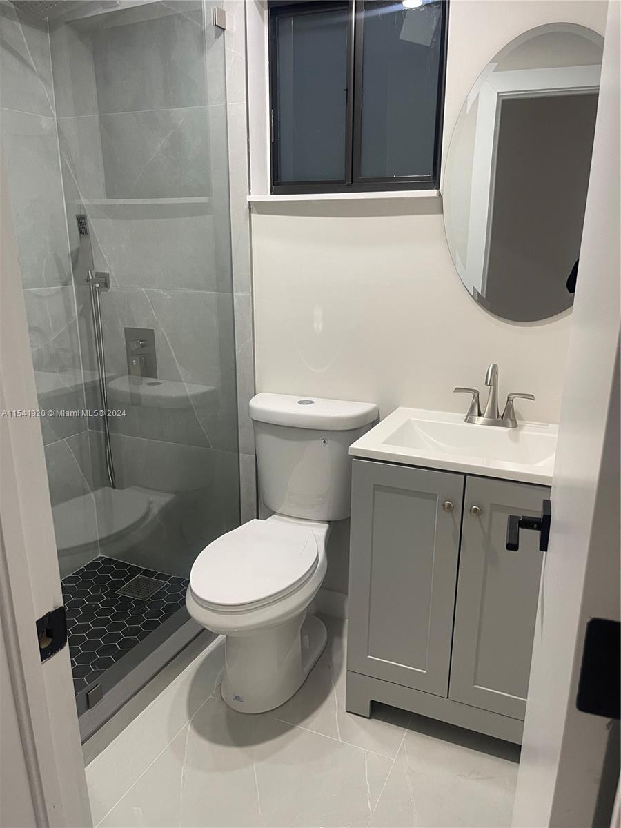2170 SW 17th St, Miami, Florida 33145, 5 Bedrooms Bedrooms, ,4 BathroomsBathrooms,Residential,For Sale,2170 SW 17th St,A11541920