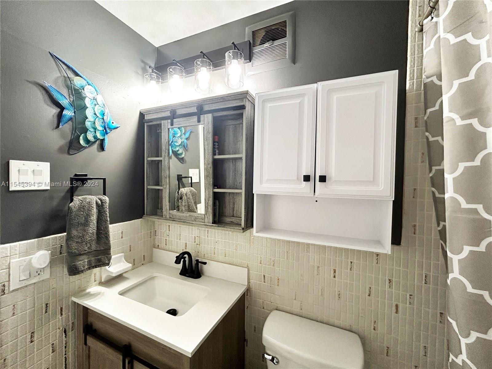 5300 Washington St D106, Hollywood, Florida 33021, 1 Bedroom Bedrooms, ,2 BathroomsBathrooms,Residentiallease,For Rent,5300 Washington St D106,A11545394