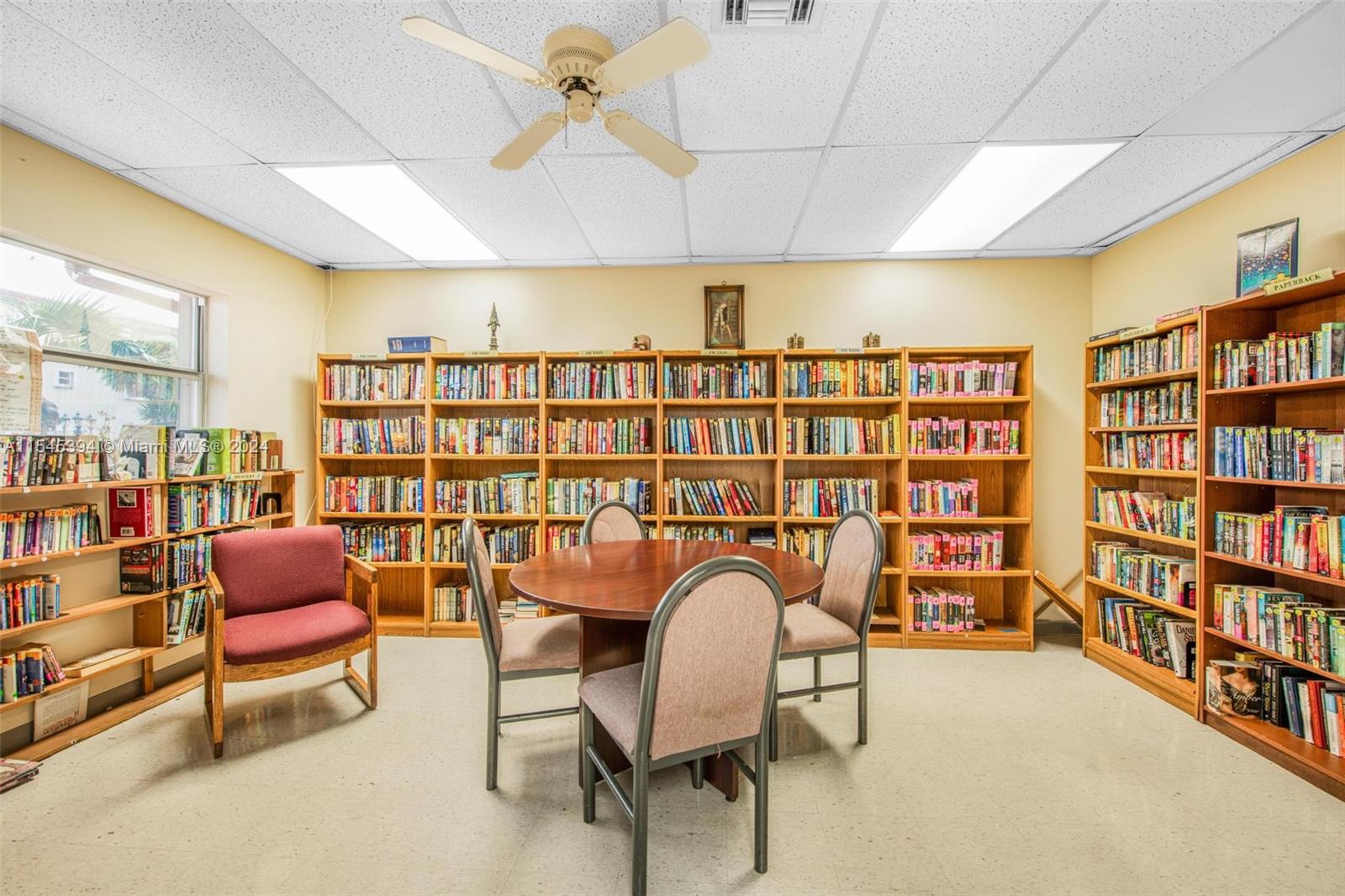 5300 Washington St D106, Hollywood, Florida 33021, 1 Bedroom Bedrooms, ,2 BathroomsBathrooms,Residentiallease,For Rent,5300 Washington St D106,A11545394