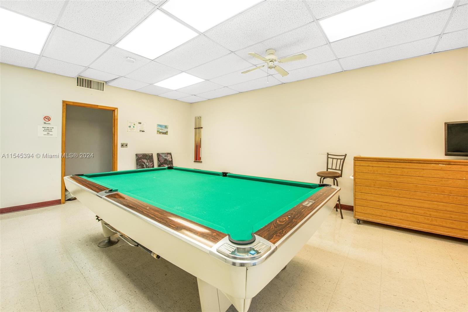 5300 Washington St D106, Hollywood, Florida 33021, 1 Bedroom Bedrooms, ,2 BathroomsBathrooms,Residentiallease,For Rent,5300 Washington St D106,A11545394