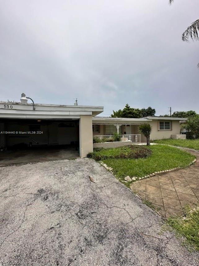 530 SW 38th Ave  For Sale A11544440, FL