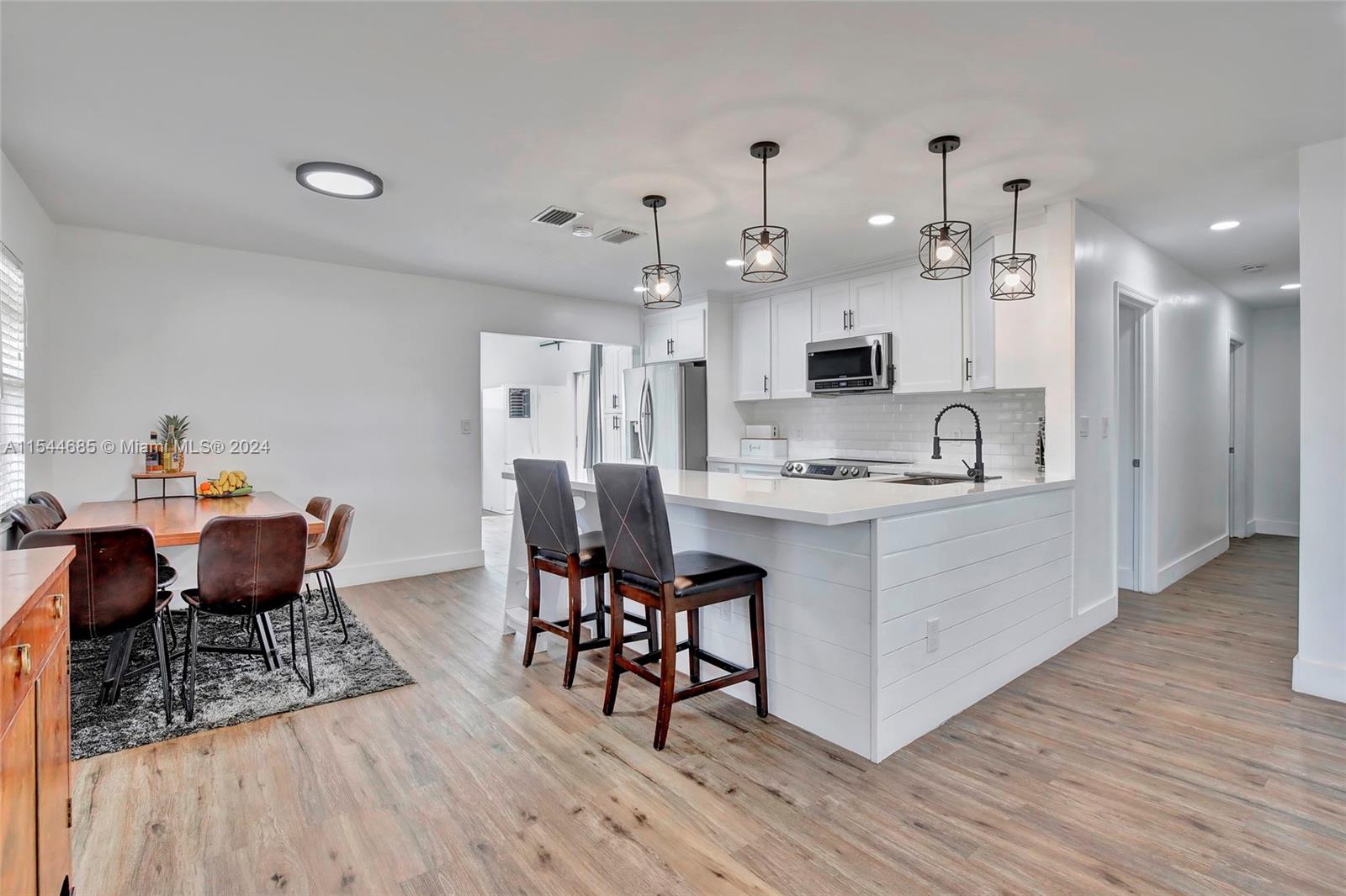 1460 Riverland Rd, Fort Lauderdale, FL 33312, 4 Bedrooms Bedrooms, ,2 BathroomsBathrooms,Residential,For Sale,Riverland Rd,A11544685