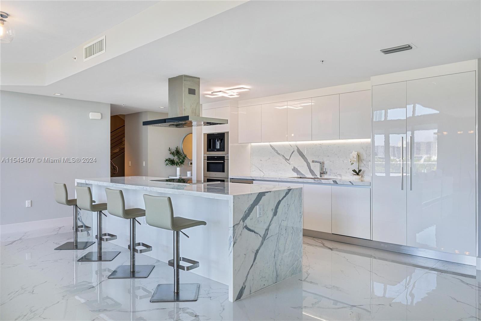 330 Sunny Isles Blvd, Sunny Isles Beach, FL, 33160 United States, 3 Bedrooms Bedrooms, ,4 BathroomsBathrooms,Residential,For Sale,Sunny Isles Blvd,A11545407