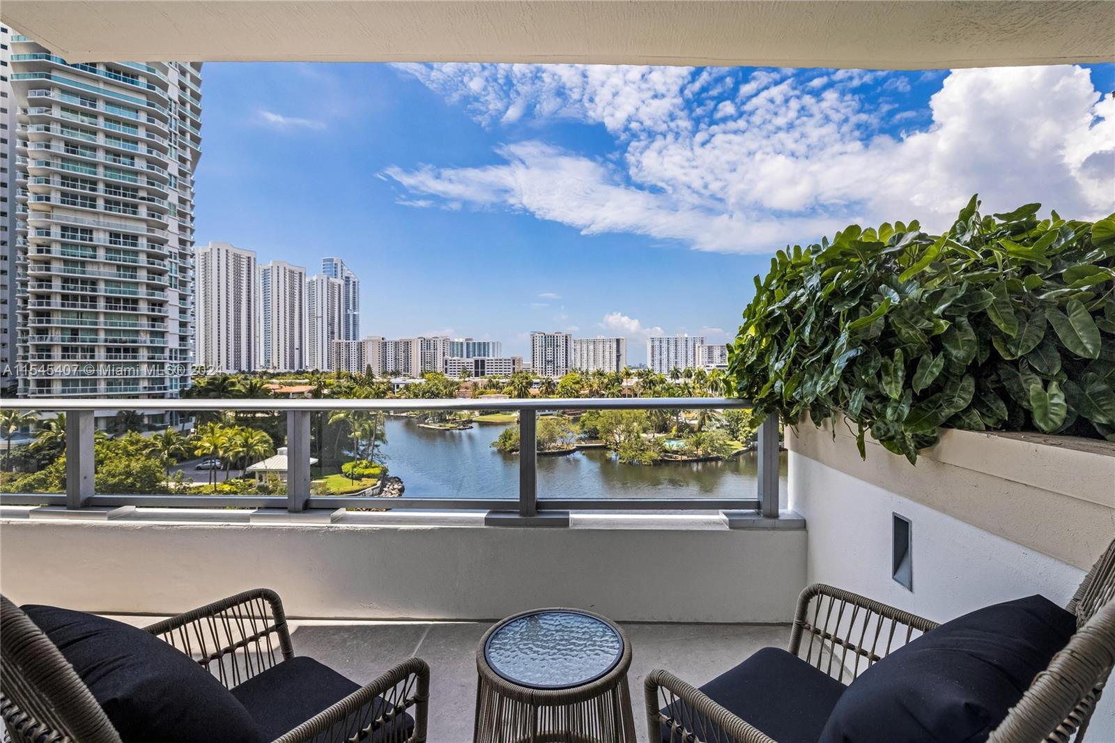 330 Sunny Isles Blvd, Sunny Isles Beach, FL, 33160 United States, 3 Bedrooms Bedrooms, ,4 BathroomsBathrooms,Residential,For Sale,Sunny Isles Blvd,A11545407