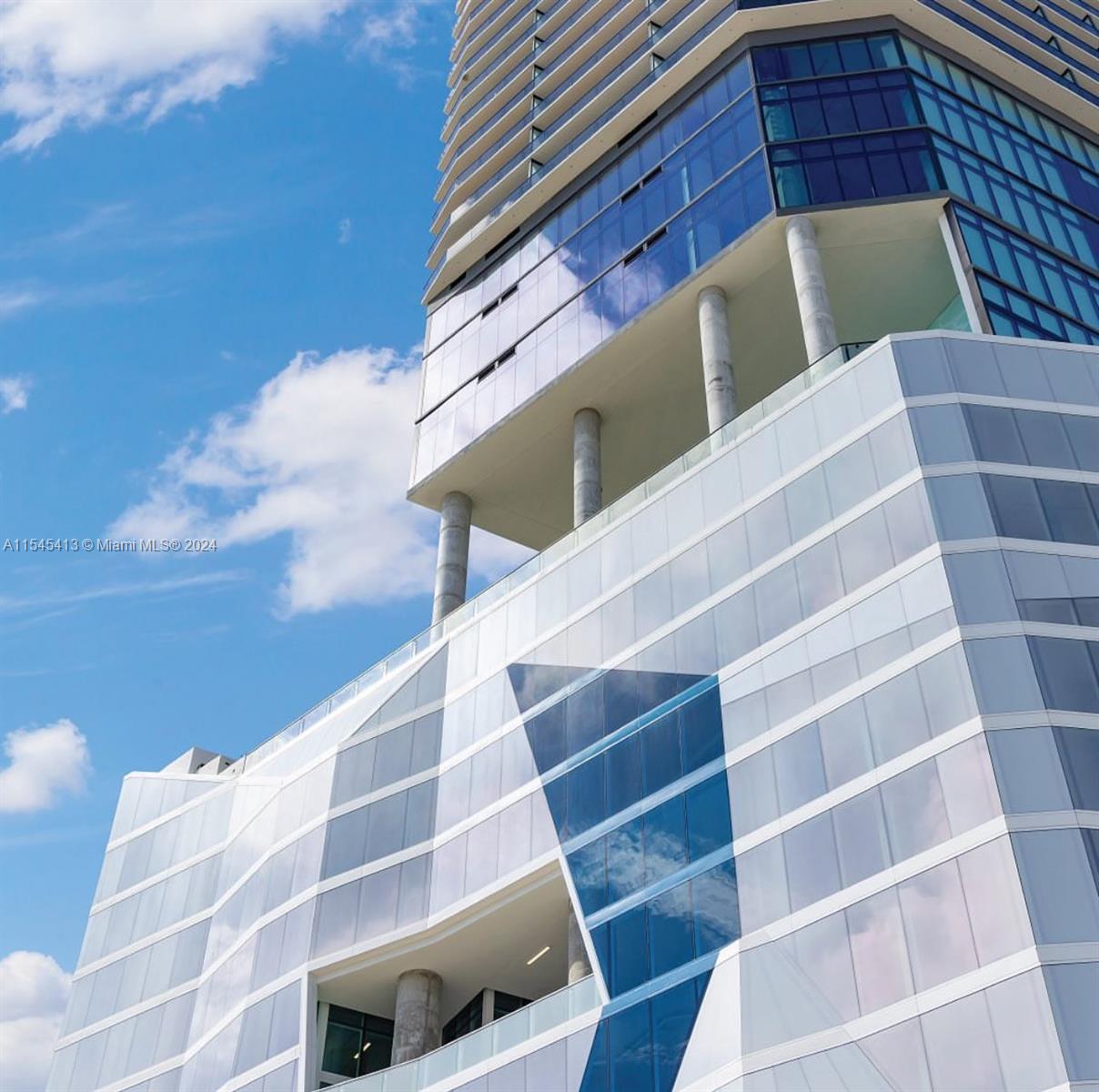 398 NE 5th St 1510, Miami, Florida 33132, 1 Bedroom Bedrooms, ,1 BathroomBathrooms,Residential,For Sale,398 NE 5th St 1510,A11545413