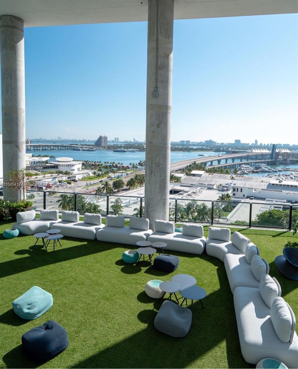 398 NE 5th St 1510, Miami, Florida 33132, 1 Bedroom Bedrooms, ,1 BathroomBathrooms,Residential,For Sale,398 NE 5th St 1510,A11545413