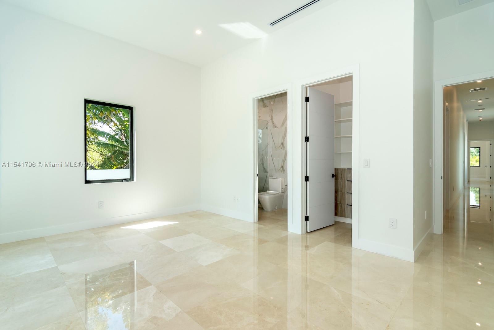 80 129th Ave, Miami, FL, 33182 United States, 5 Bedrooms Bedrooms, ,6 BathroomsBathrooms,Residential,For Sale,129th Ave,A11541796