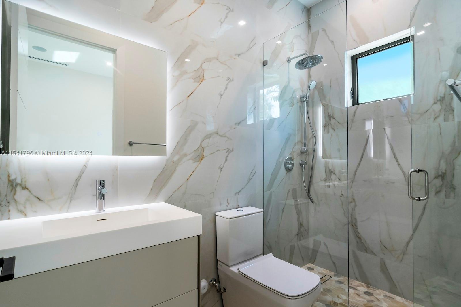 80 129th Ave, Miami, FL, 33182 United States, 5 Bedrooms Bedrooms, ,6 BathroomsBathrooms,Residential,For Sale,129th Ave,A11541796