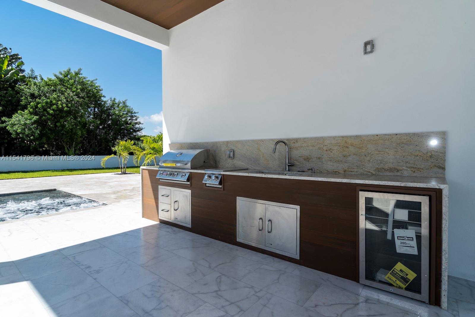 80 129th Ave, Miami, FL, 33182 United States, 5 Bedrooms Bedrooms, ,6 BathroomsBathrooms,Residential,For Sale,129th Ave,A11541796