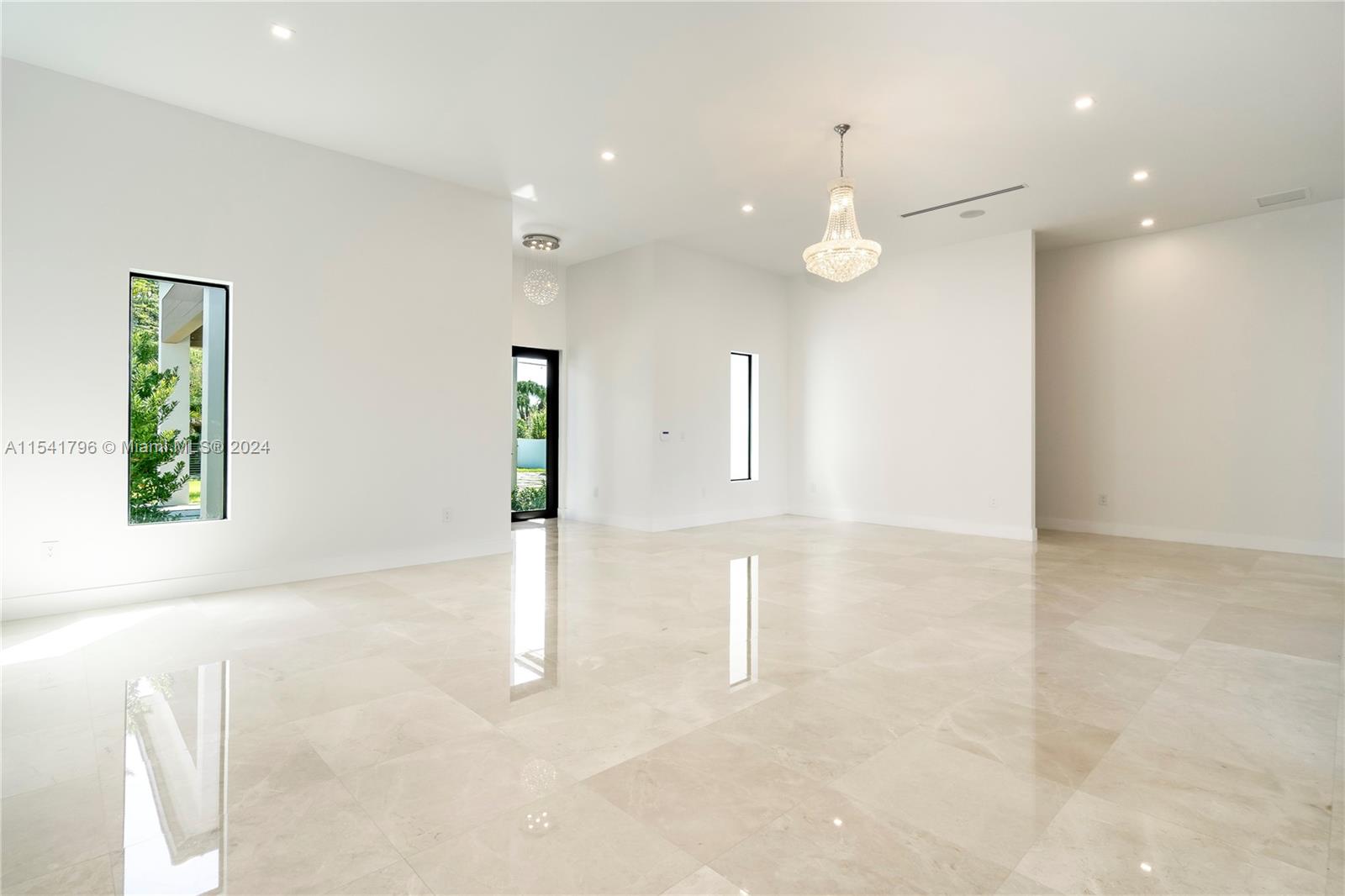 80 129th Ave, Miami, FL, 33182 United States, 5 Bedrooms Bedrooms, ,6 BathroomsBathrooms,Residential,For Sale,129th Ave,A11541796