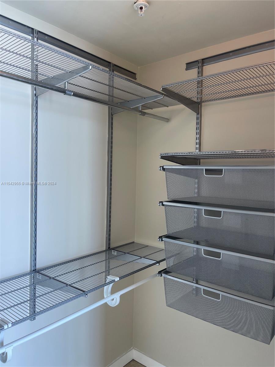 Miami, Florida 33137, 1 Bedroom Bedrooms, ,1 BathroomBathrooms,Residentiallease,For Rent,A11542955