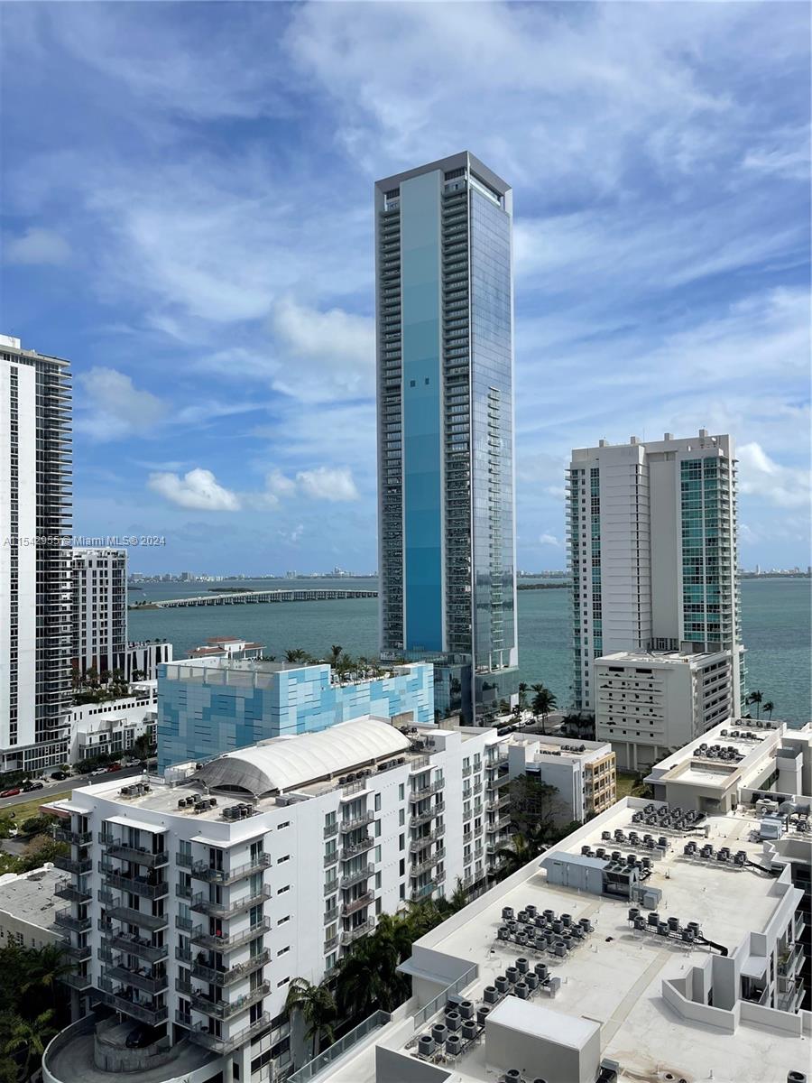 Miami, Florida 33137, 1 Bedroom Bedrooms, ,1 BathroomBathrooms,Residentiallease,For Rent,A11542955