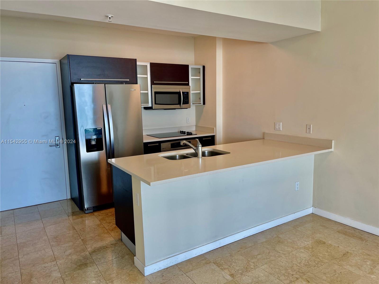 Miami, Florida 33137, 1 Bedroom Bedrooms, ,1 BathroomBathrooms,Residentiallease,For Rent,A11542955
