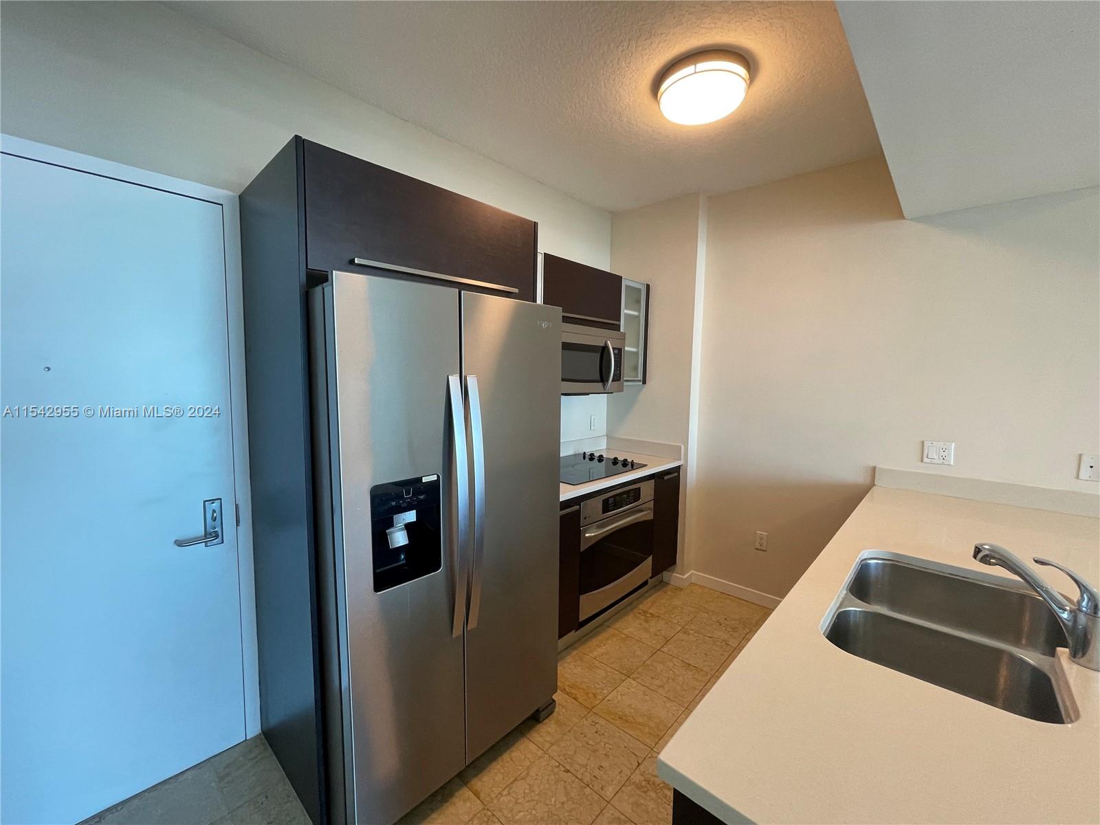Miami, Florida 33137, 1 Bedroom Bedrooms, ,1 BathroomBathrooms,Residentiallease,For Rent,A11542955