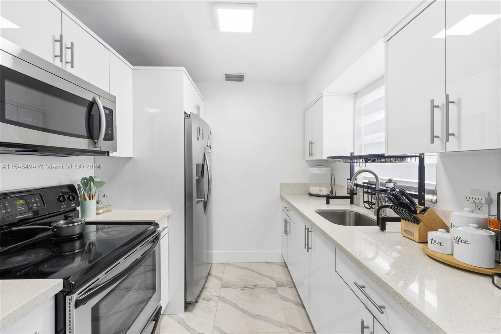 3002 67th Ter, Miramar, FL, 33023 United States, 3 Bedrooms Bedrooms, ,2 BathroomsBathrooms,Residential,For Sale,67th Ter,A11545424