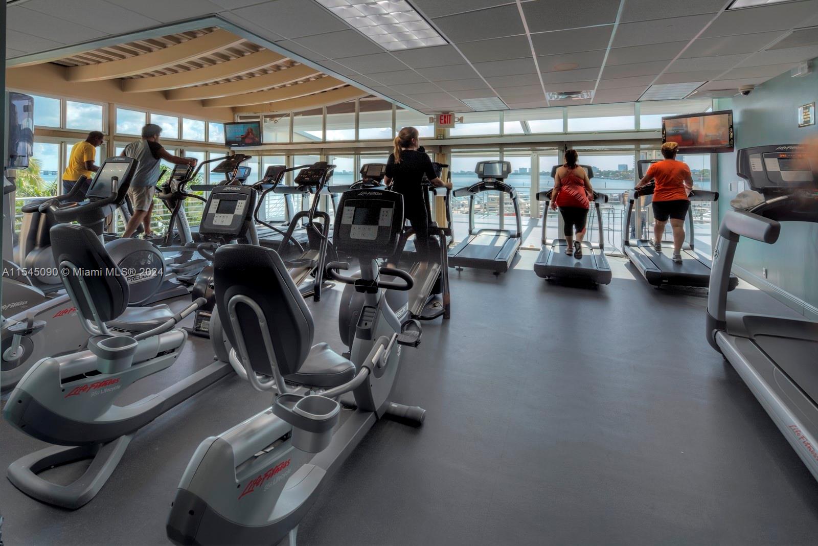 1717 N Bayshore Dr A-1553, Miami, Florida 33132, 1 Bedroom Bedrooms, ,1 BathroomBathrooms,Residentiallease,For Rent,1717 N Bayshore Dr A-1553,A11545090