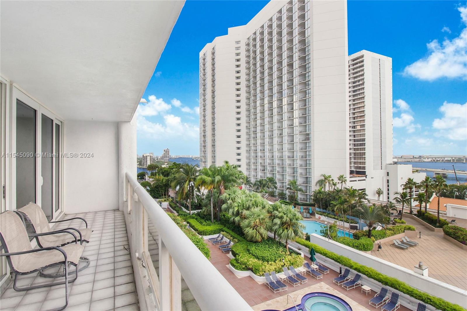 1717 N Bayshore Dr A-1553, Miami, Florida 33132, 1 Bedroom Bedrooms, ,1 BathroomBathrooms,Residentiallease,For Rent,1717 N Bayshore Dr A-1553,A11545090