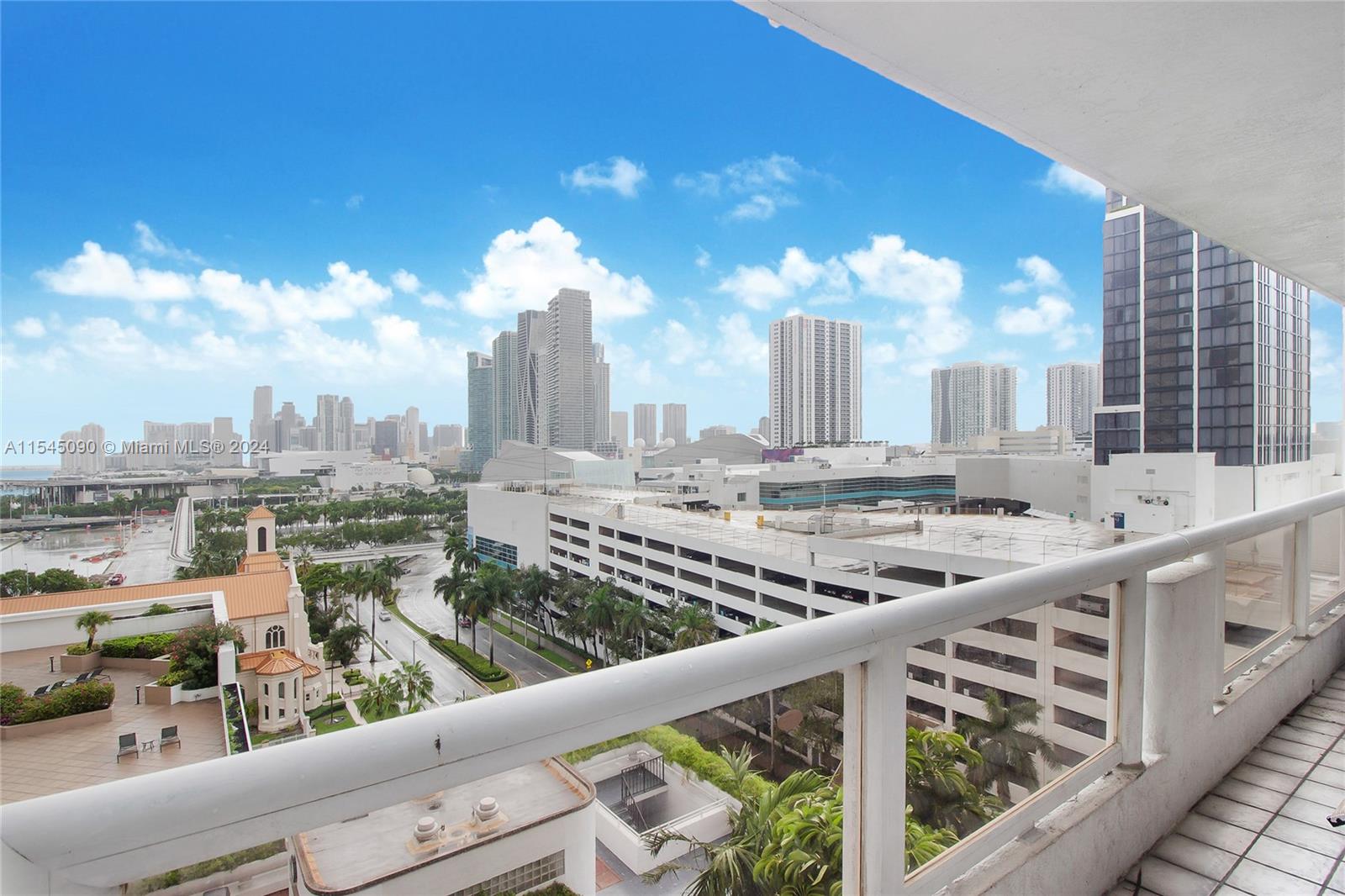 1717 N Bayshore Dr A-1553, Miami, Florida 33132, 1 Bedroom Bedrooms, ,1 BathroomBathrooms,Residentiallease,For Rent,1717 N Bayshore Dr A-1553,A11545090