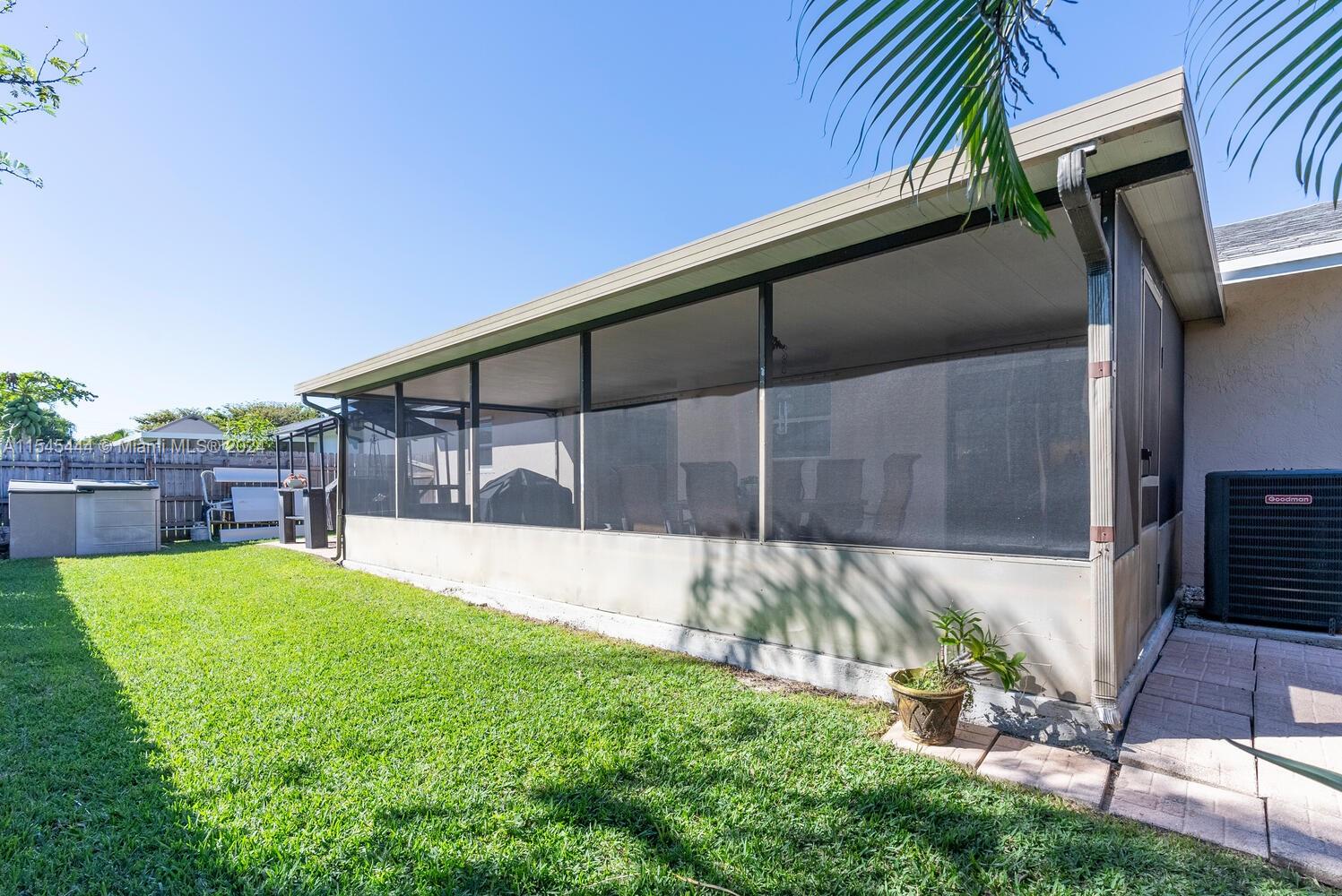 1302 N Fieldlark Ln, Homestead, Florida 33035, 3 Bedrooms Bedrooms, ,2 BathroomsBathrooms,Residential,For Sale,1302 N Fieldlark Ln,A11545444