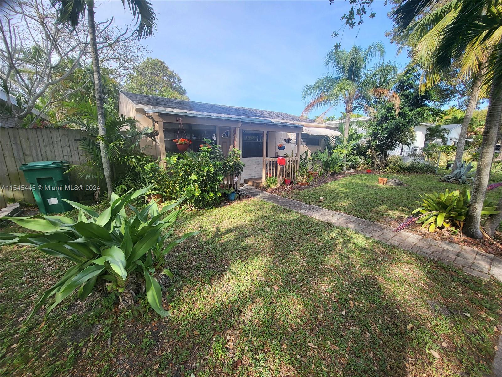 Dania Beach, Florida 33004, 3 Bedrooms Bedrooms, ,2 BathroomsBathrooms,Residential,For Sale,A11545445