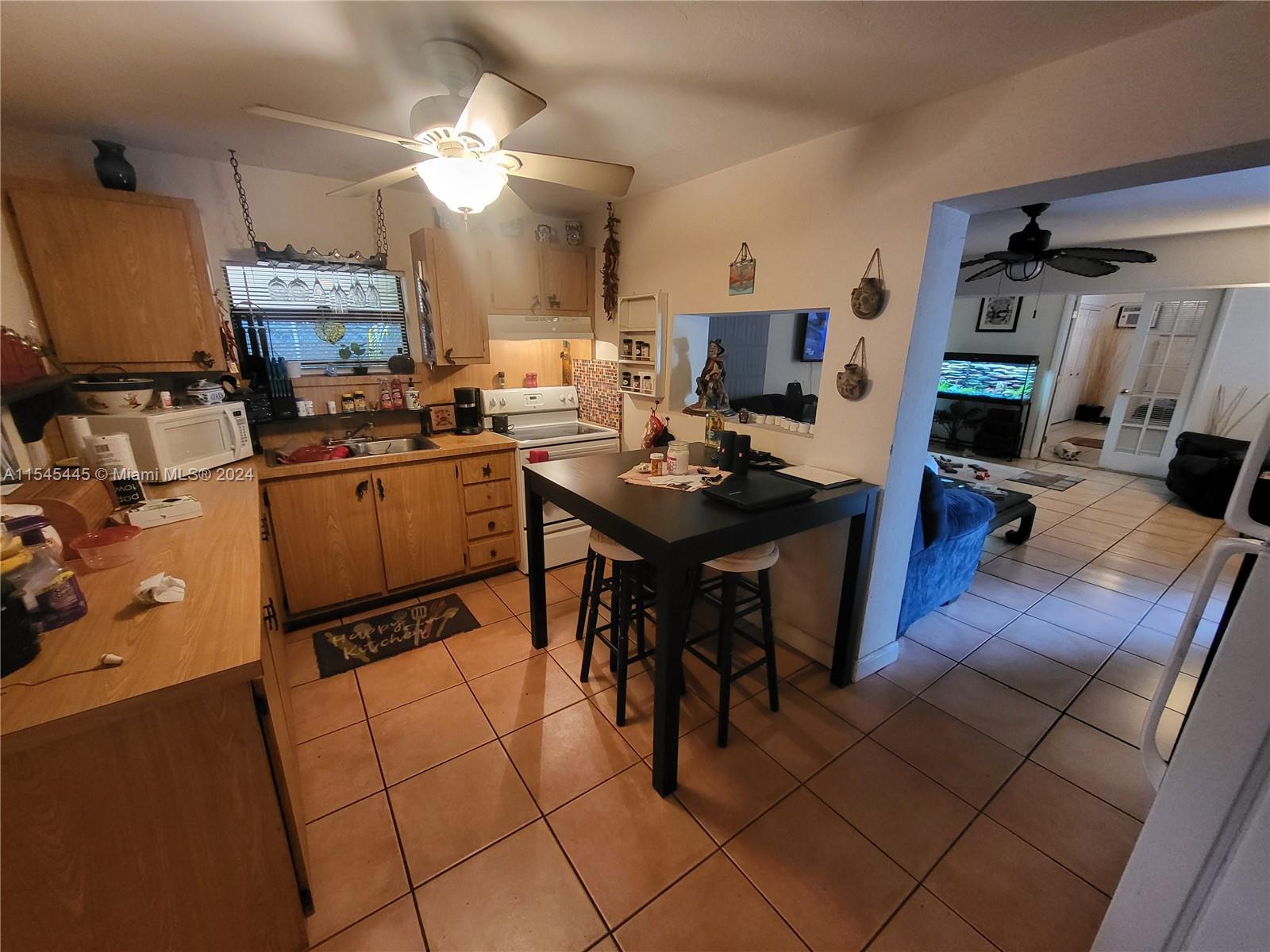 Dania Beach, Florida 33004, 3 Bedrooms Bedrooms, ,2 BathroomsBathrooms,Residential,For Sale,A11545445