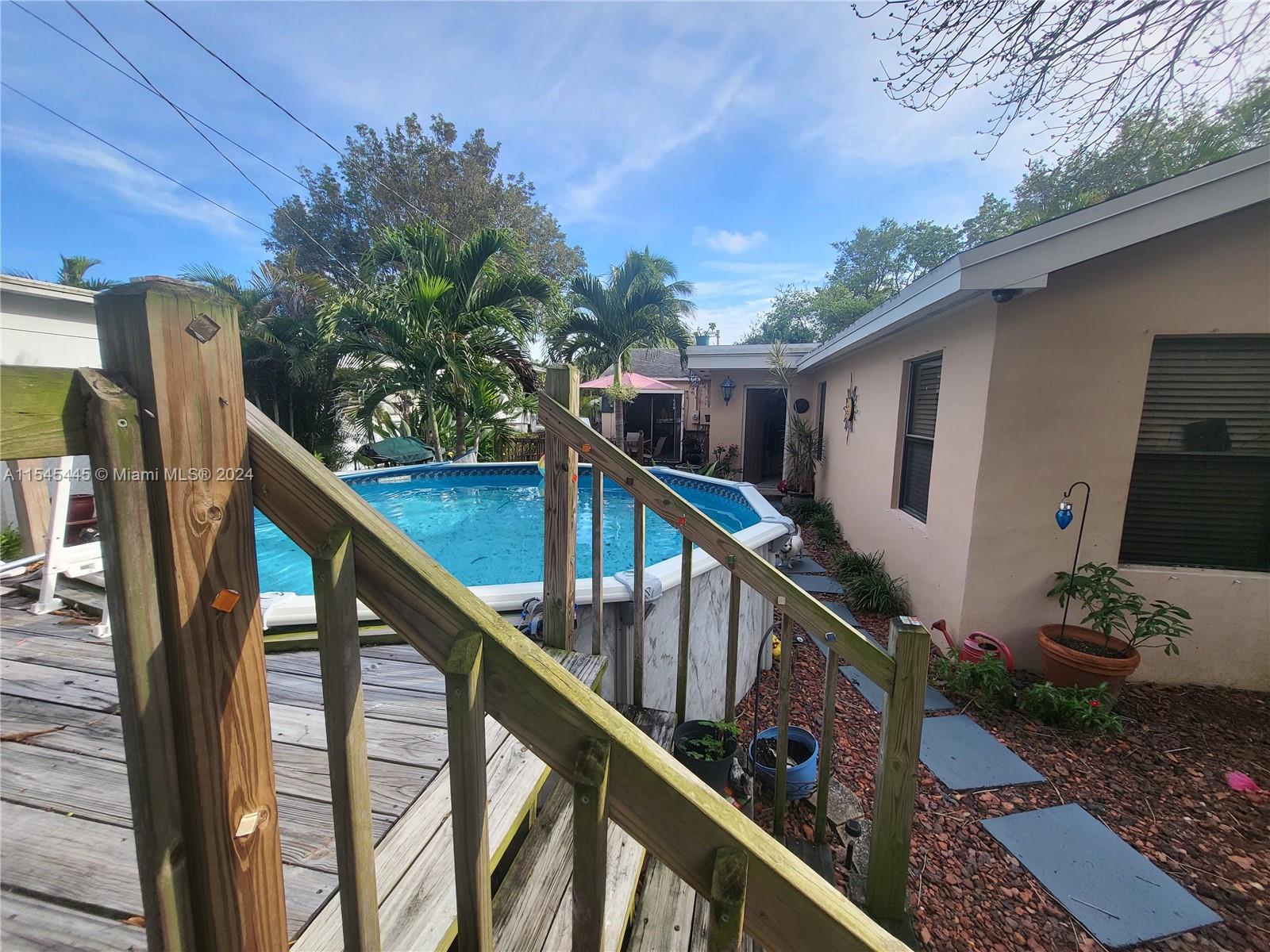 Dania Beach, Florida 33004, 3 Bedrooms Bedrooms, ,2 BathroomsBathrooms,Residential,For Sale,A11545445