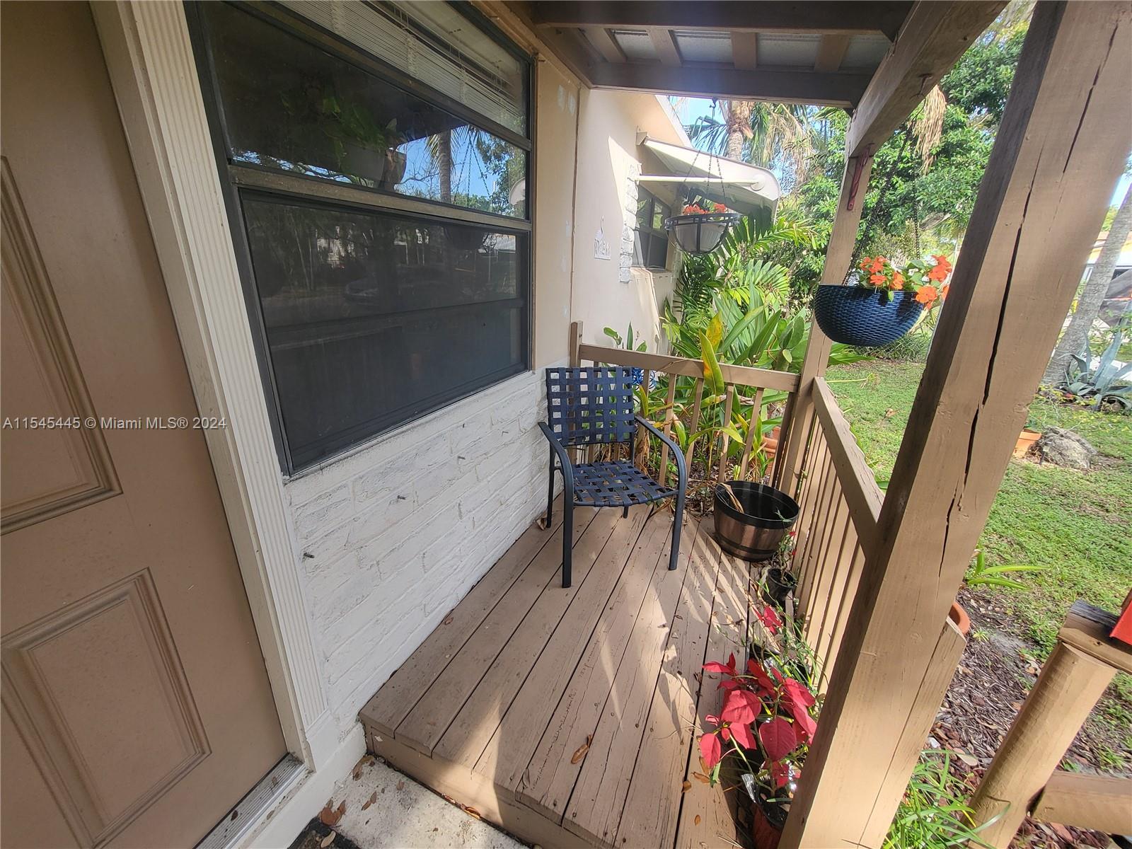 Dania Beach, Florida 33004, 3 Bedrooms Bedrooms, ,2 BathroomsBathrooms,Residential,For Sale,A11545445