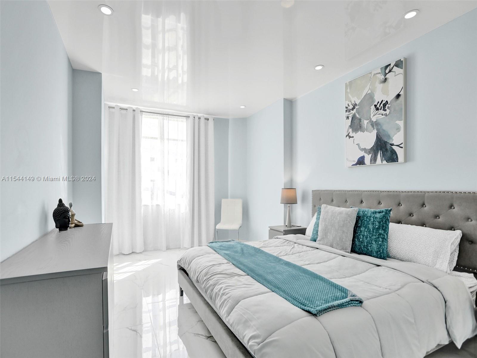 1980 S Ocean Dr 15Q (Available June 1), Hallandale Beach, Florida 33009, 3 Bedrooms Bedrooms, ,2 BathroomsBathrooms,Residentiallease,For Rent,1980 S Ocean Dr 15Q (Available June 1),A11544149