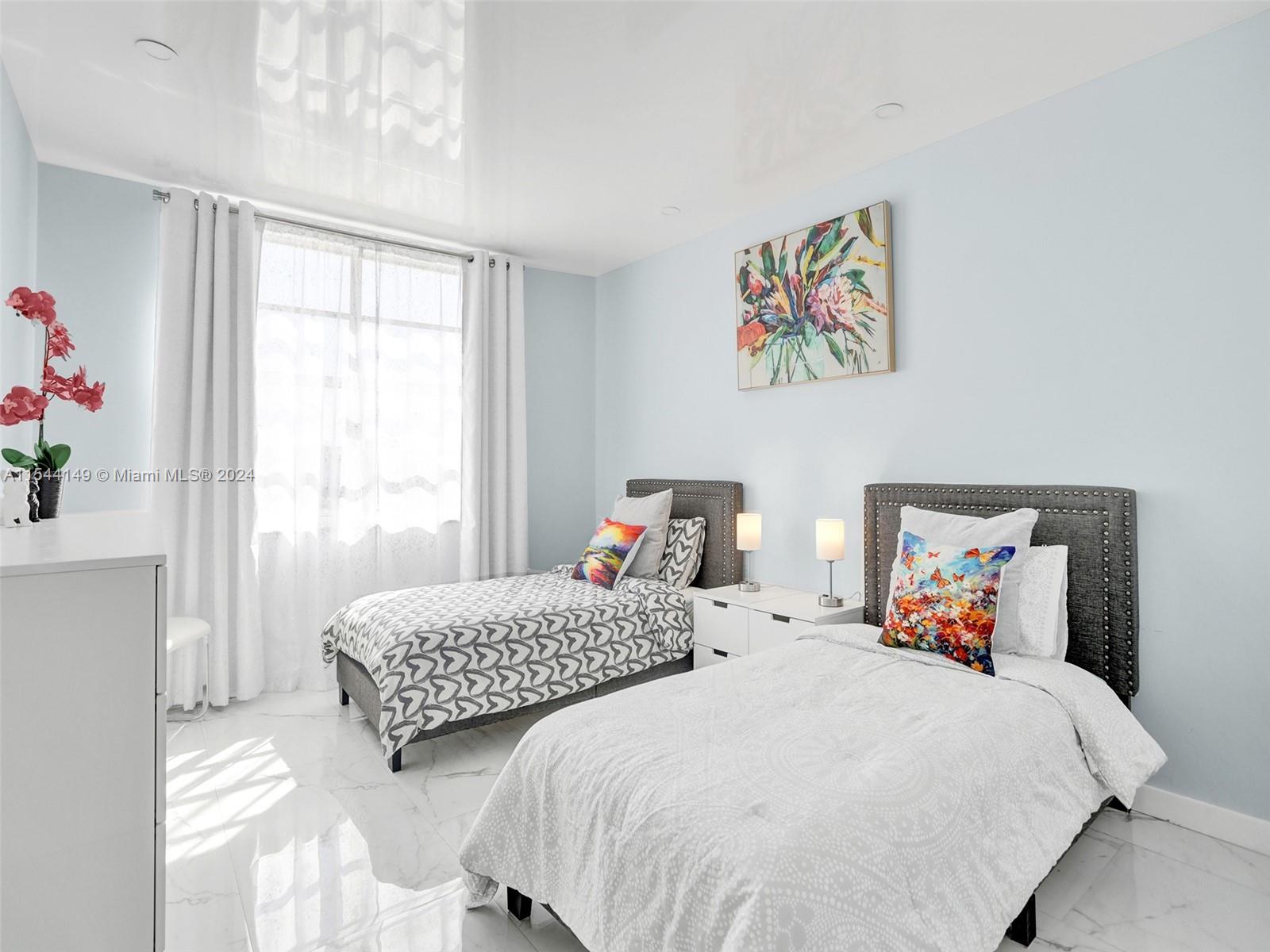 1980 S Ocean Dr 15Q (Available June 1), Hallandale Beach, Florida 33009, 3 Bedrooms Bedrooms, ,2 BathroomsBathrooms,Residentiallease,For Rent,1980 S Ocean Dr 15Q (Available June 1),A11544149