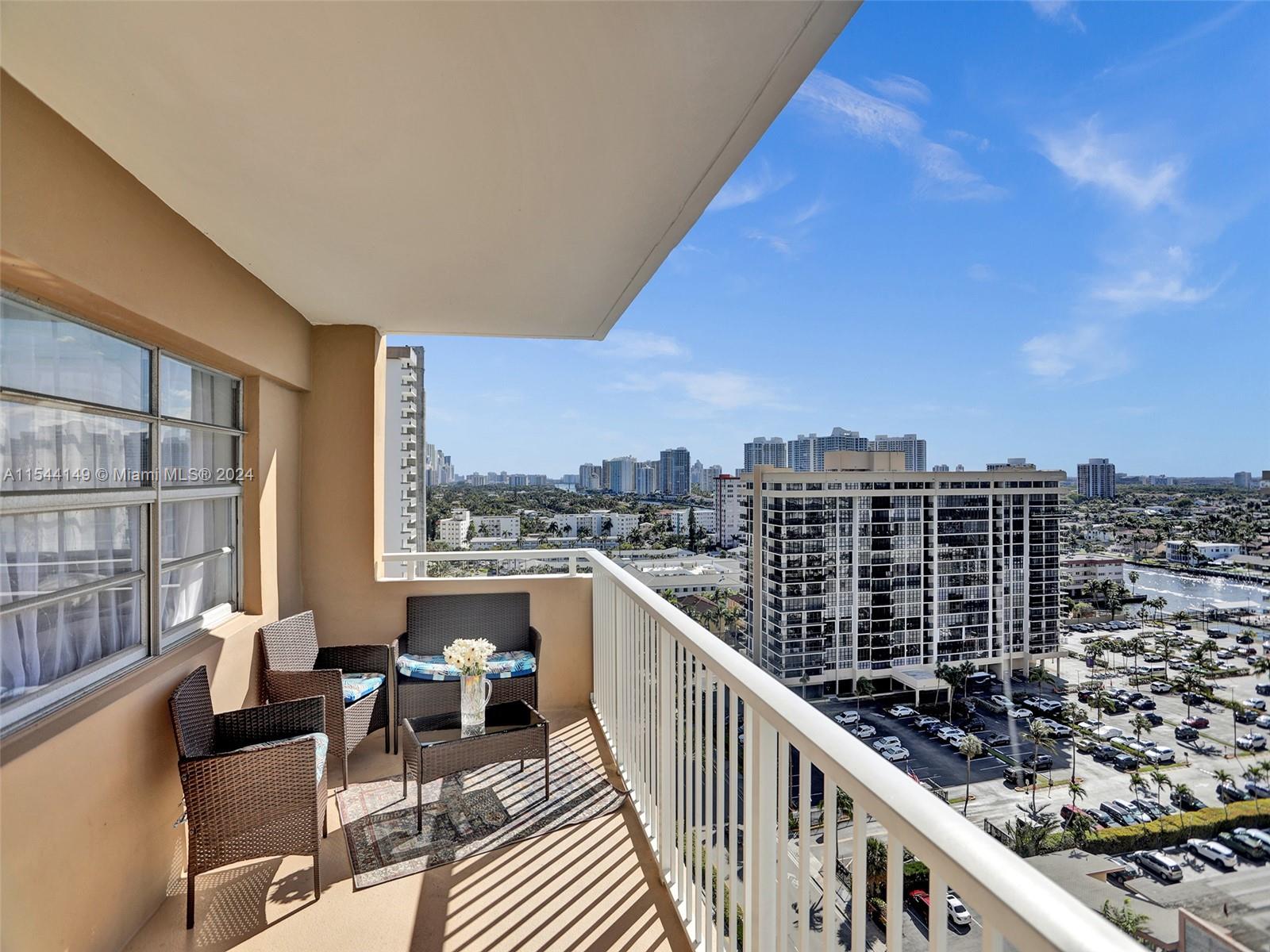 1980 S Ocean Dr 15Q (Available June 1), Hallandale Beach, Florida 33009, 3 Bedrooms Bedrooms, ,2 BathroomsBathrooms,Residentiallease,For Rent,1980 S Ocean Dr 15Q (Available June 1),A11544149