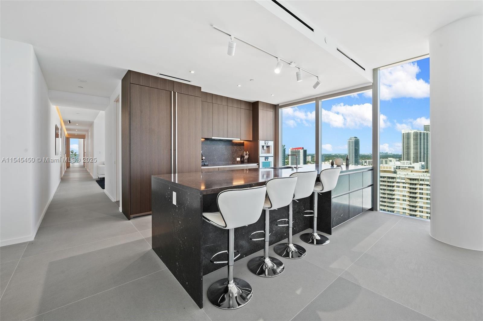 2000 S Ocean Dr 25A, Hallandale Beach, Florida 33009, 3 Bedrooms Bedrooms, ,3 BathroomsBathrooms,Residentiallease,For Rent,2000 S Ocean Dr 25A,A11545450