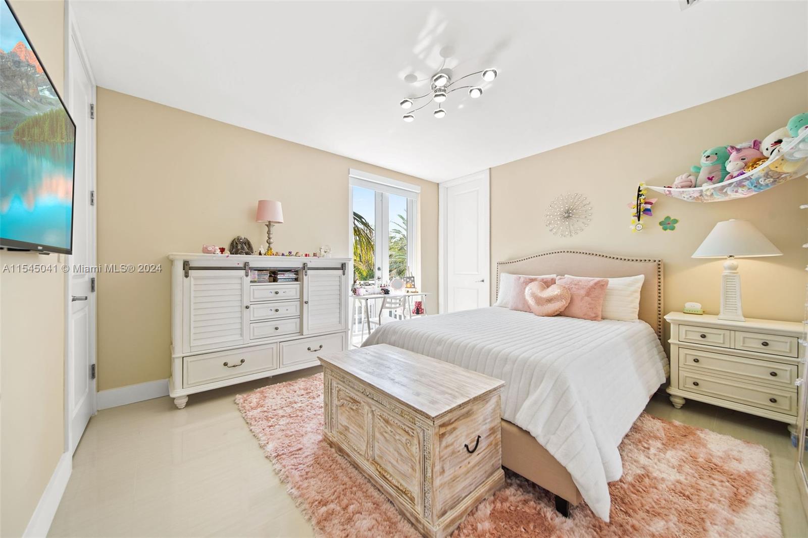 248 Tarpon St, Tavernier, FL, 33070 United States, 5 Bedrooms Bedrooms, ,5 BathroomsBathrooms,Residential,For Sale,Tarpon St,A11545041