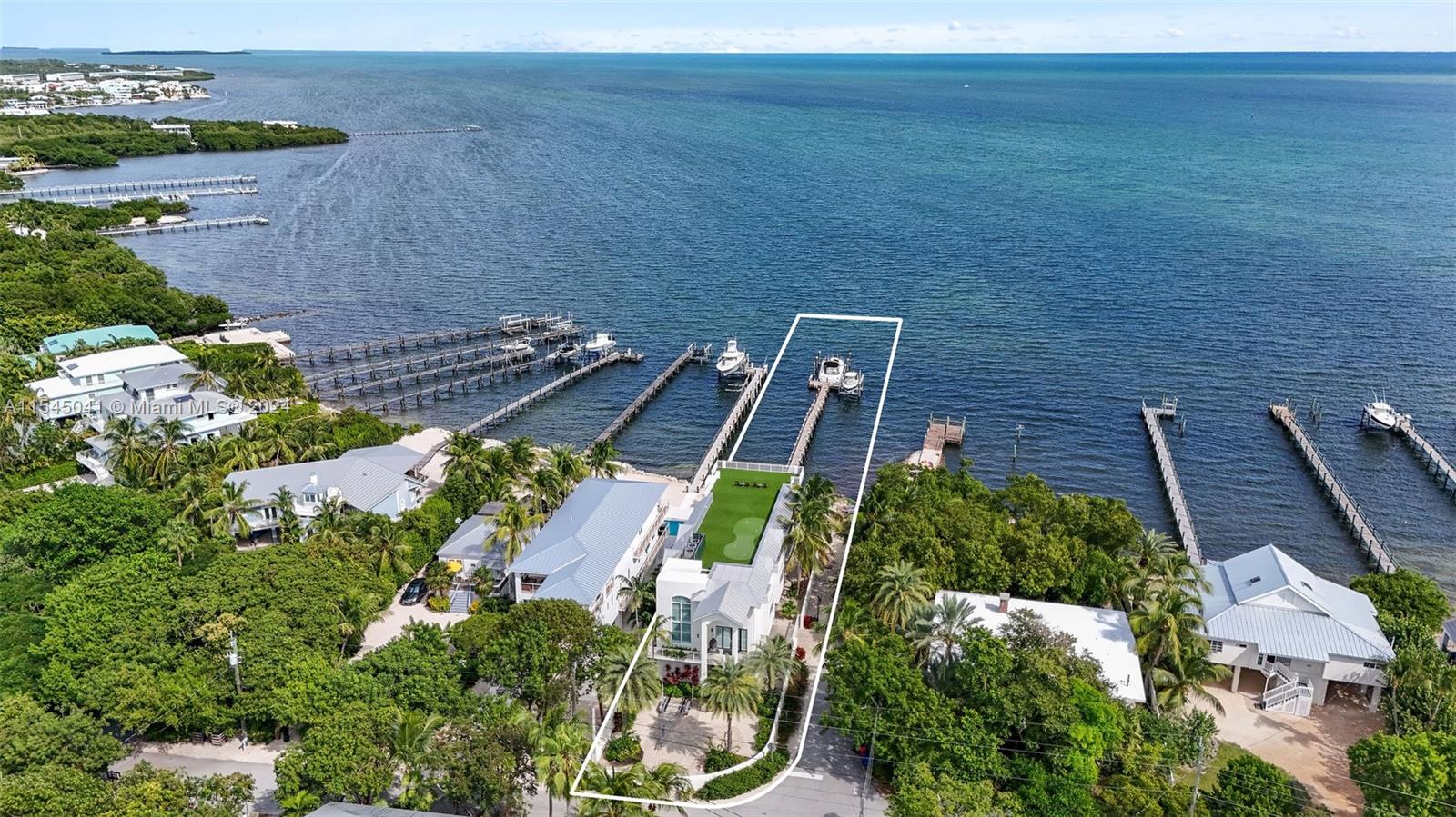 248 Tarpon St, Tavernier, FL, 33070 United States, 5 Bedrooms Bedrooms, ,5 BathroomsBathrooms,Residential,For Sale,Tarpon St,A11545041