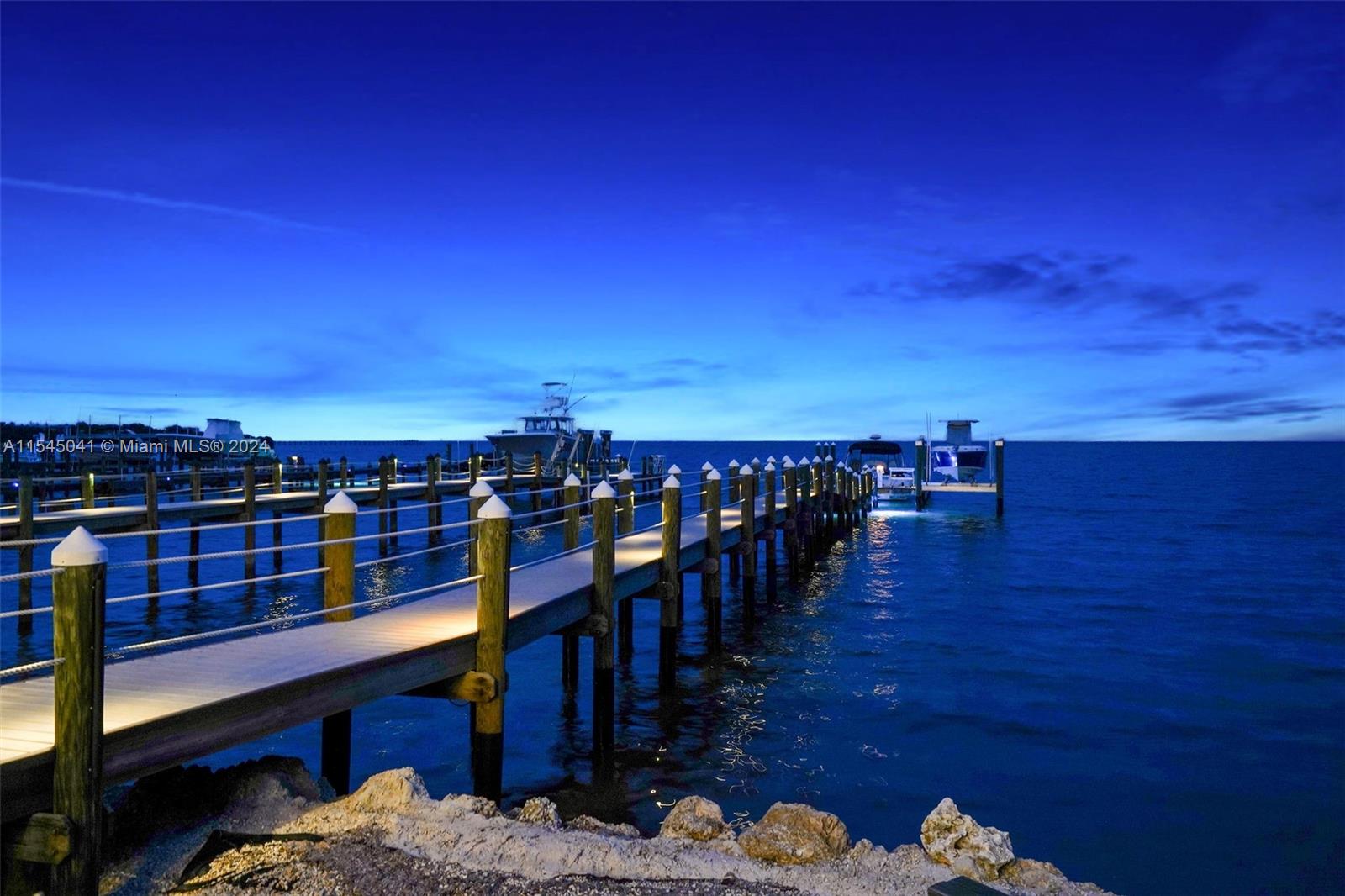 248 Tarpon St, Tavernier, FL, 33070 United States, 5 Bedrooms Bedrooms, ,5 BathroomsBathrooms,Residential,For Sale,Tarpon St,A11545041