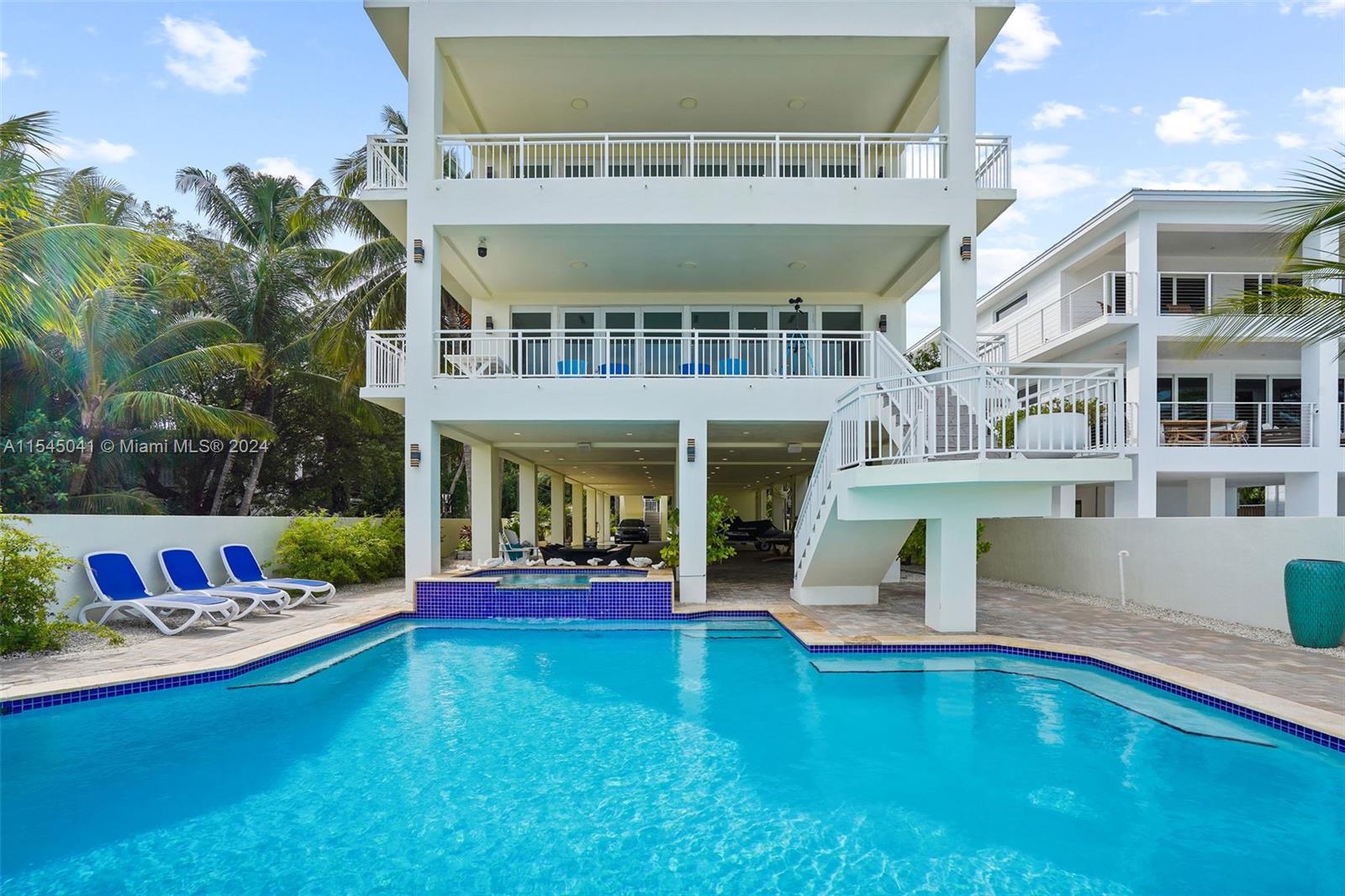 248 Tarpon St, Tavernier, FL, 33070 United States, 5 Bedrooms Bedrooms, ,5 BathroomsBathrooms,Residential,For Sale,Tarpon St,A11545041