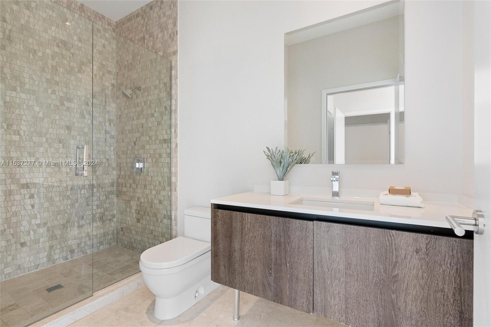 88 7 Street, Miami, FL, 33130 United States, 4 Bedrooms Bedrooms, ,4 BathroomsBathrooms,Residential,For Sale,7 Street,A11537277