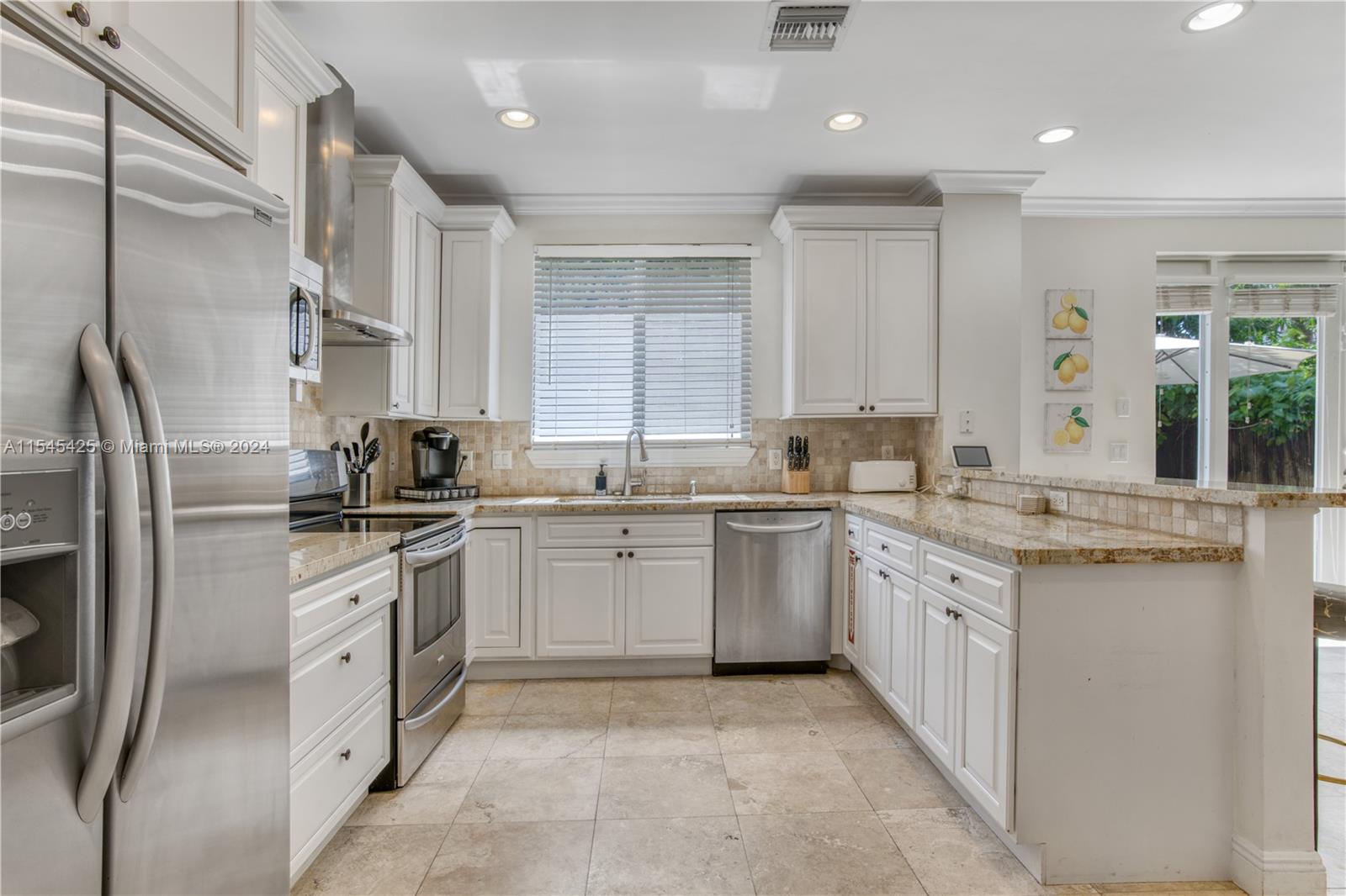 1705 NE 11th St, Fort Lauderdale, Florida 33304, 4 Bedrooms Bedrooms, ,3 BathroomsBathrooms,Residential,For Sale,1705 NE 11th St,A11545425