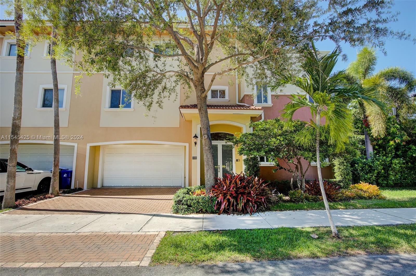1705 NE 11th St, Fort Lauderdale, Florida 33304, 4 Bedrooms Bedrooms, ,3 BathroomsBathrooms,Residential,For Sale,1705 NE 11th St,A11545425