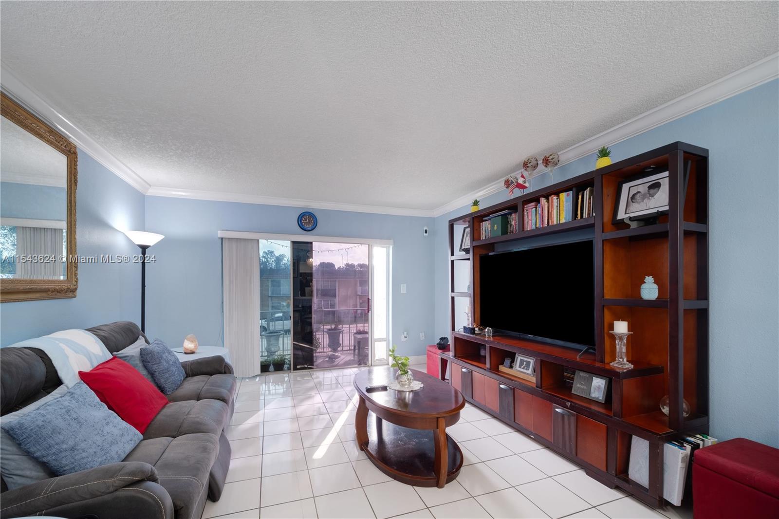 5400 SW 77th Ct 2G, Miami, Florida 33155, 1 Bedroom Bedrooms, ,1 BathroomBathrooms,Residential,For Sale,5400 SW 77th Ct 2G,A11543624