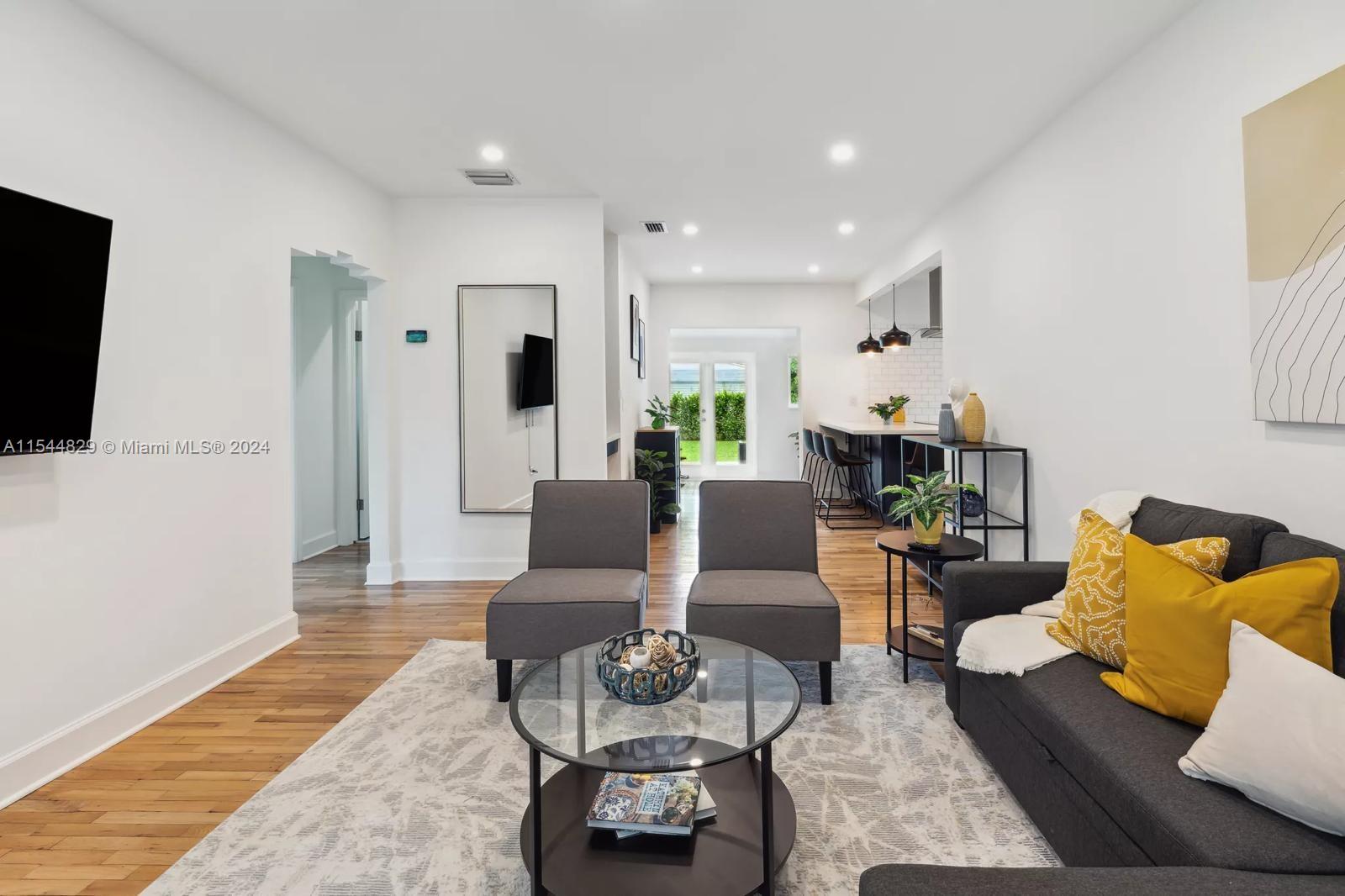 260 NE 46th St, Miami, Florida 33137, 3 Bedrooms Bedrooms, ,2 BathroomsBathrooms,Residentiallease,For Rent,260 NE 46th St,A11544829